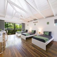 Magnums Accommodation Airlie Beach - Adults Only