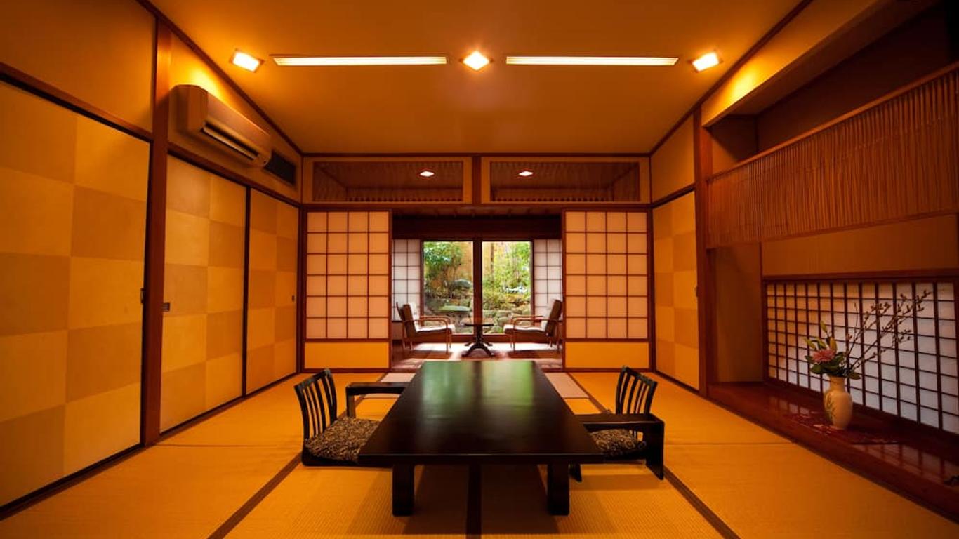 Kappo Ryokan Kannawa Bettei