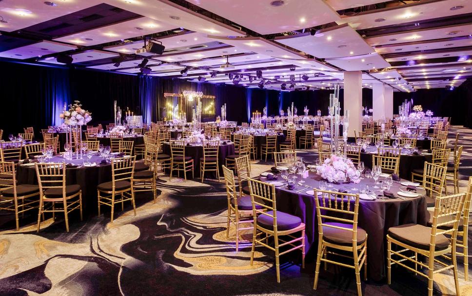 Banquet hall Photo