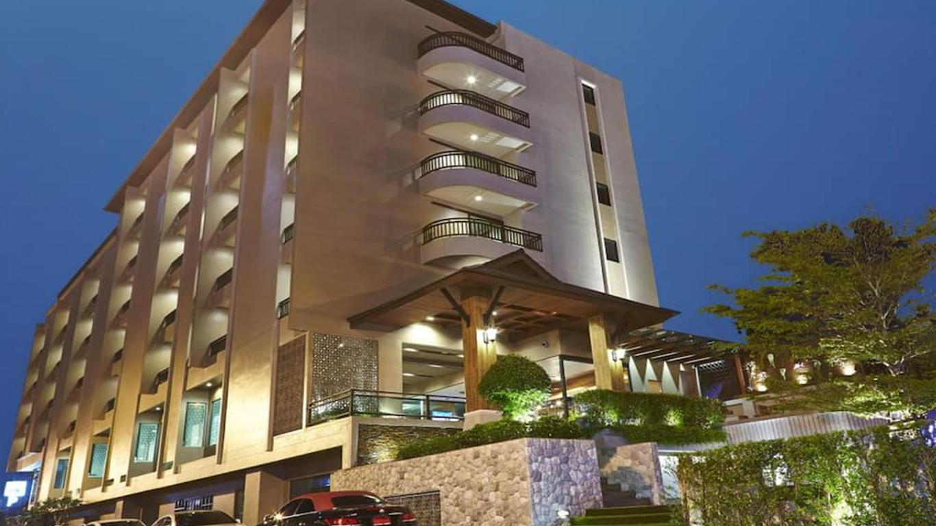 Leevana Hotel