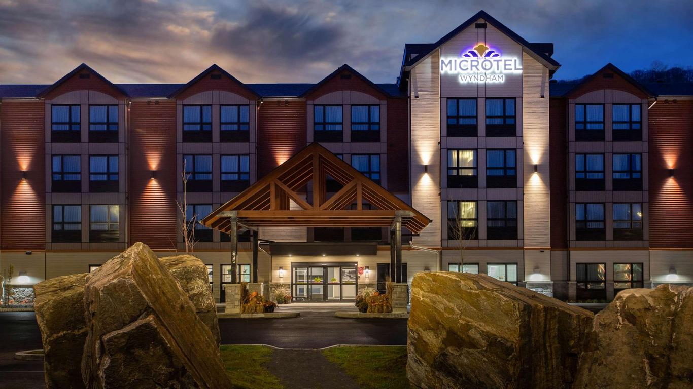 Microtel Inn & Suites by Wyndham Mont Tremblant