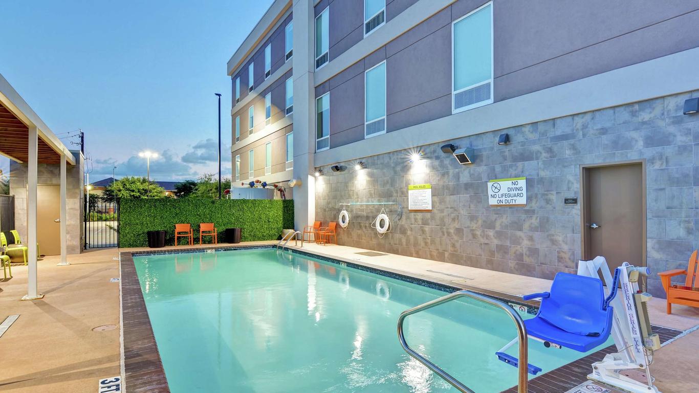 Home2 Suites By Hilton Baytown