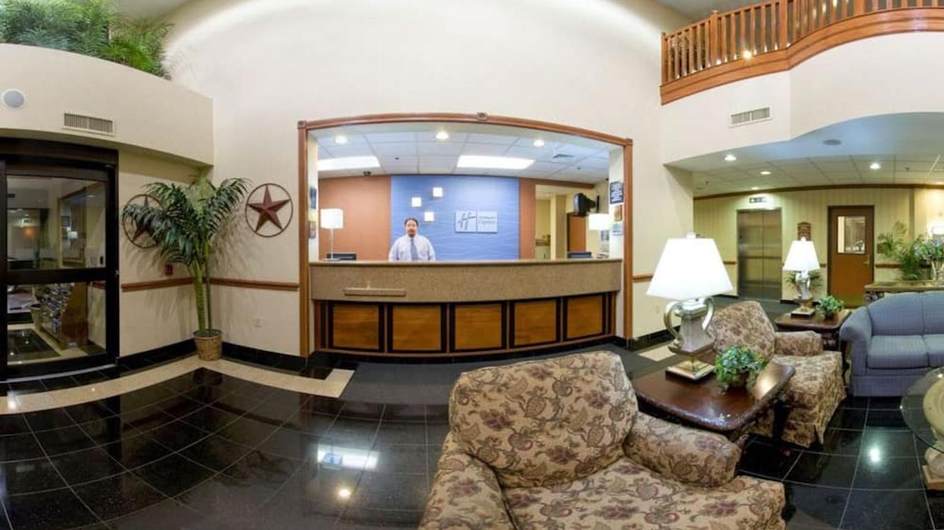 Holiday Inn Express & Suites Houston - Memorial Park Area