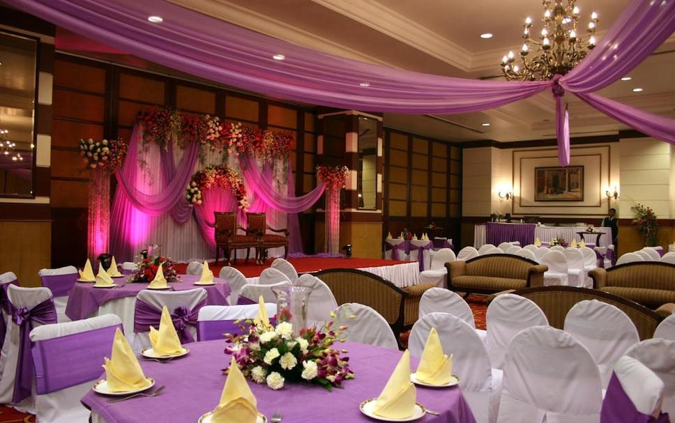 Banquet hall Photo