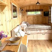 Remarkable Shepherds Hut in a Beautiful Location