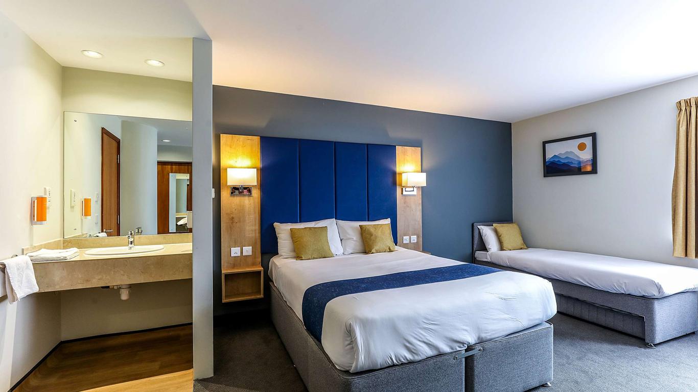 Days Inn by Wyndham Peterborough