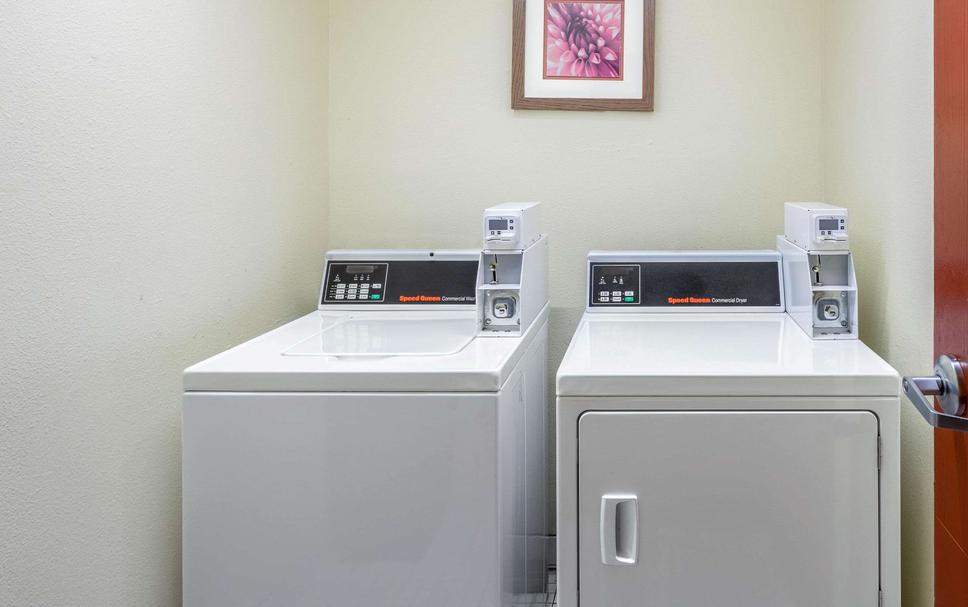 Laundry facility Photo