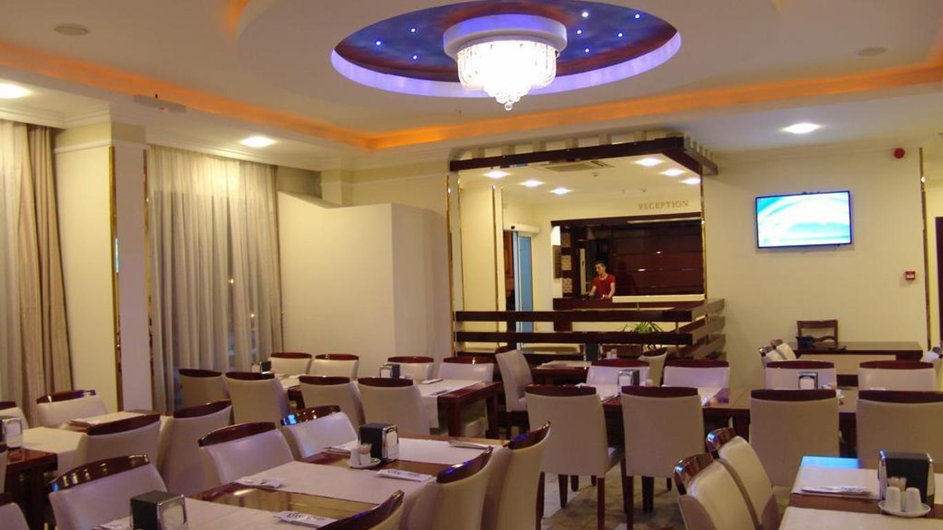 Izan Hotel